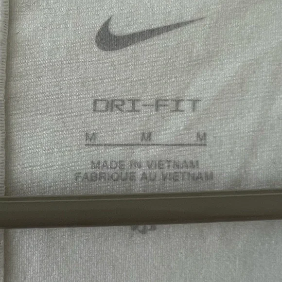 NIKE White Crop T-Shirt in Size Medium - Picture 2 of 3
